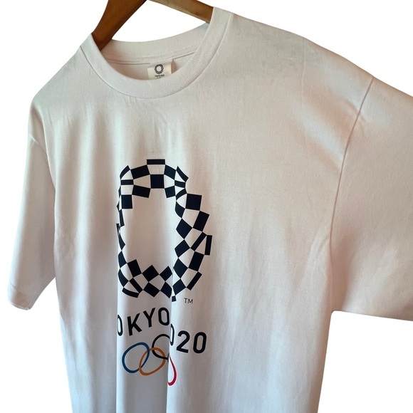 New Tokyo 2020 Summer Olympics Graphic Tee Olympic Rings Japan White Blue NWT - Picture 7 of 9